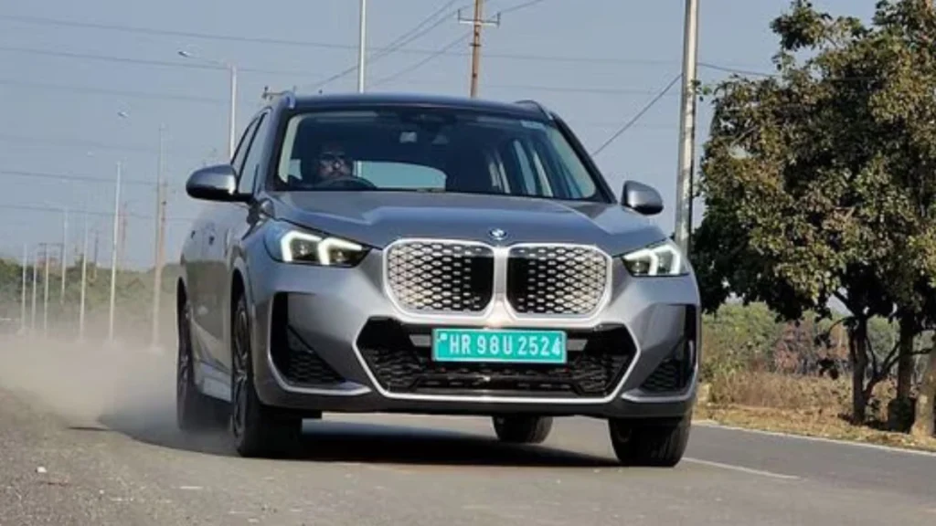 BMW iX1 LWB