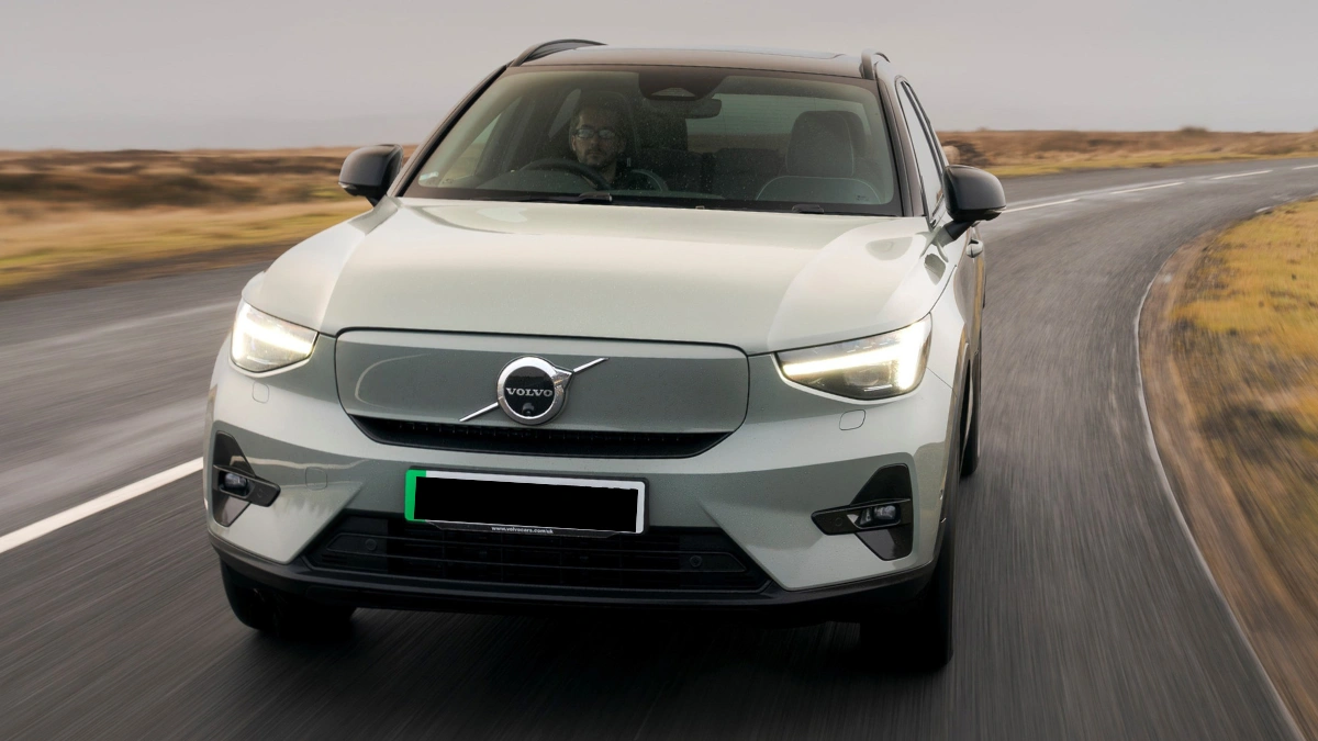 Volvo EX40